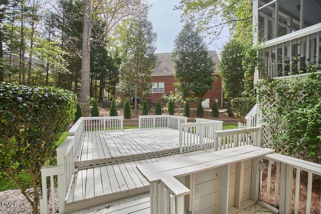 1216 E Pointe Drive, Durham, NC 27712