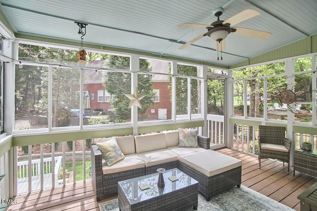 1216 E Pointe Drive, Durham, NC 27712