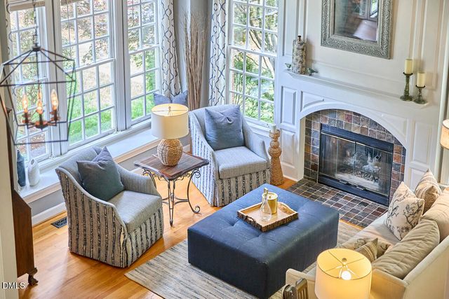 1216 E Pointe Drive, Durham, NC 27712