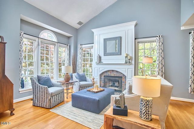 1216 E Pointe Drive, Durham, NC 27712