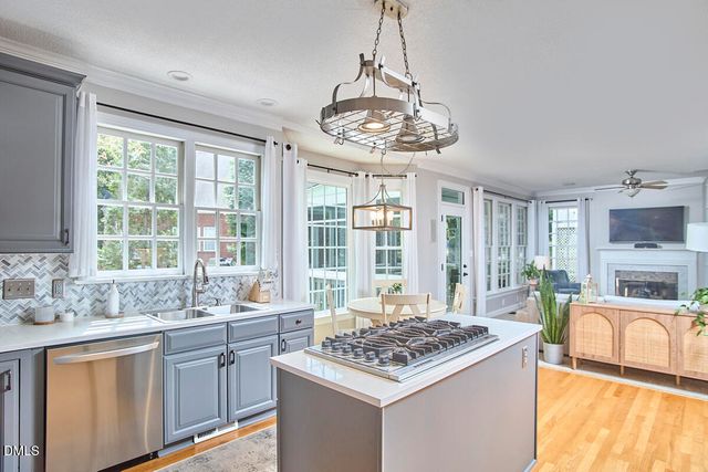 1216 E Pointe Drive, Durham, NC 27712