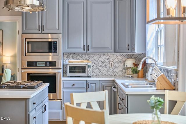 1216 E Pointe Drive, Durham, NC 27712