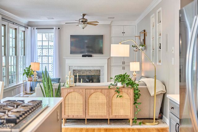 1216 E Pointe Drive, Durham, NC 27712