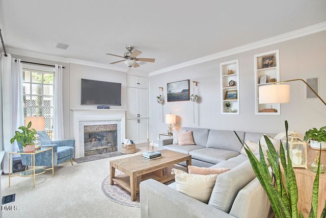 1216 E Pointe Drive, Durham, NC 27712