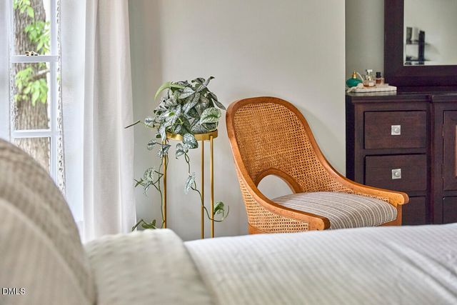 1216 E Pointe Drive, Durham, NC 27712