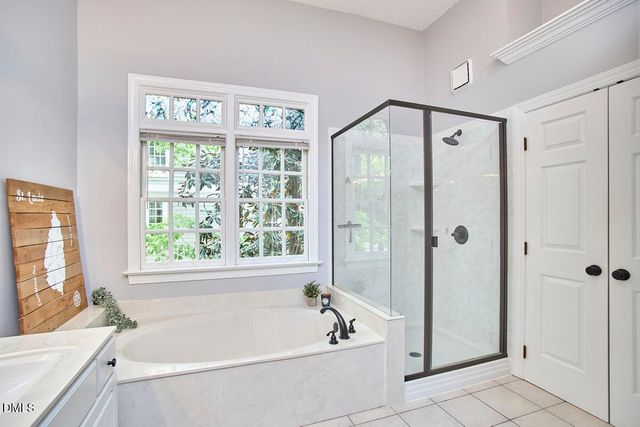 1216 E Pointe Drive, Durham, NC 27712