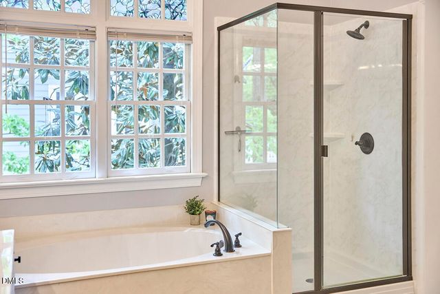 1216 E Pointe Drive, Durham, NC 27712