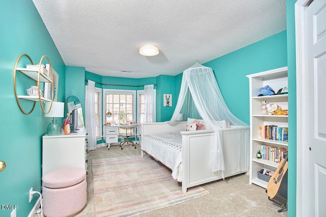 1216 E Pointe Drive, Durham, NC 27712