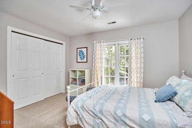 1216 E Pointe Drive, Durham, NC 27712