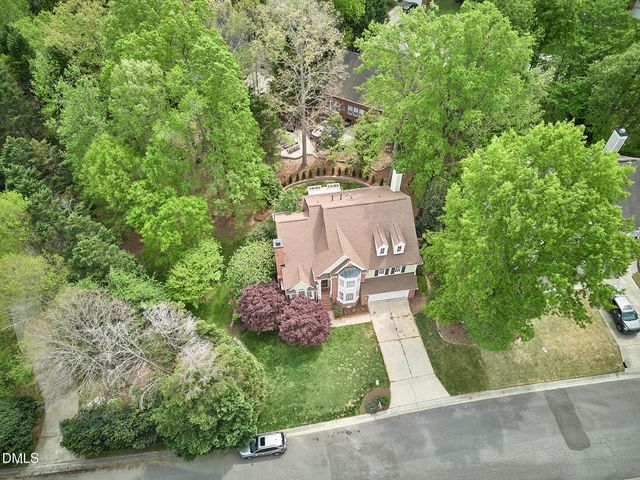 1216 E Pointe Drive, Durham, NC 27712