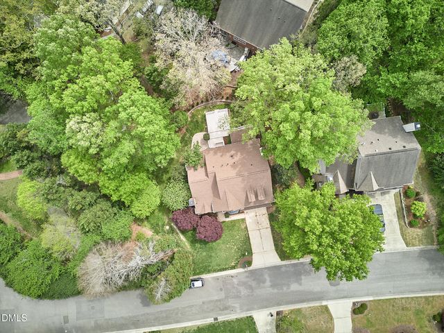 1216 E Pointe Drive, Durham, NC 27712