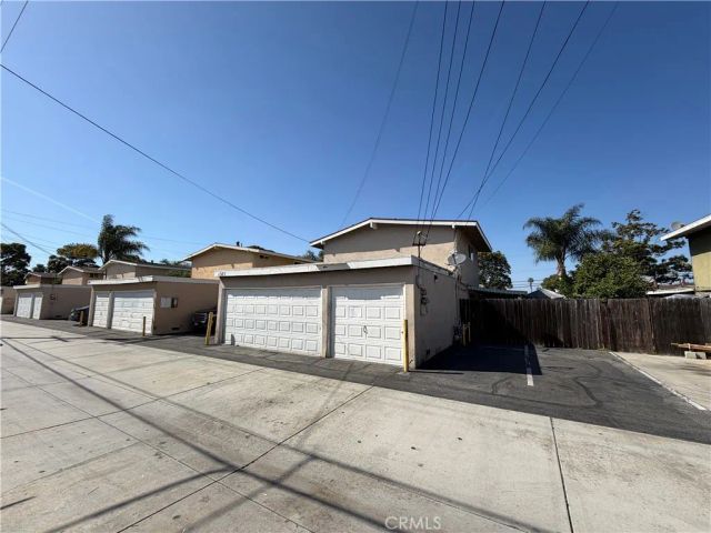 1383 Baker, Costa Mesa, CA 92626
