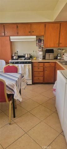 1383 Baker, Costa Mesa, CA 92626