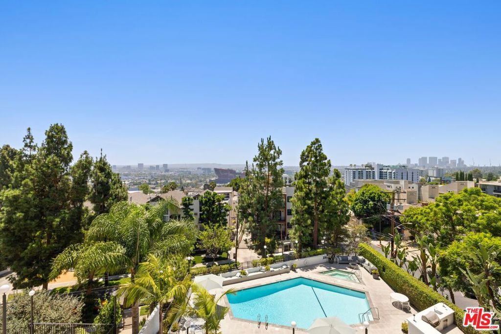 Image 12 of property listing at 8787 Shoreham Drive 309, West Hollywood, CA 90069