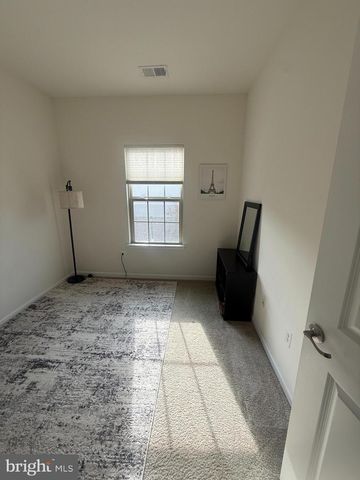 2784 FREDERICKSBURG RD, Hanover, MD 21076