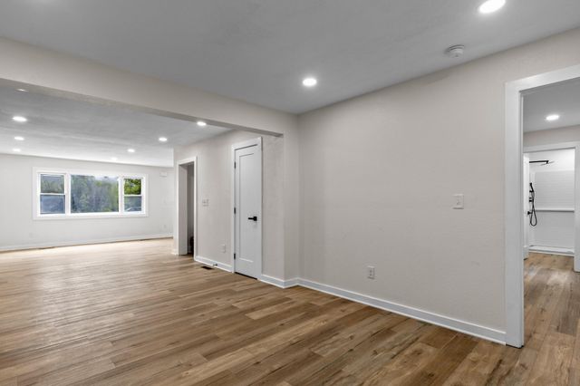 5325 Meadowbrook Lane, Chattanooga, TN 37411