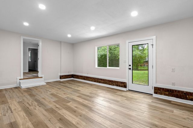 5325 Meadowbrook Lane, Chattanooga, TN 37411