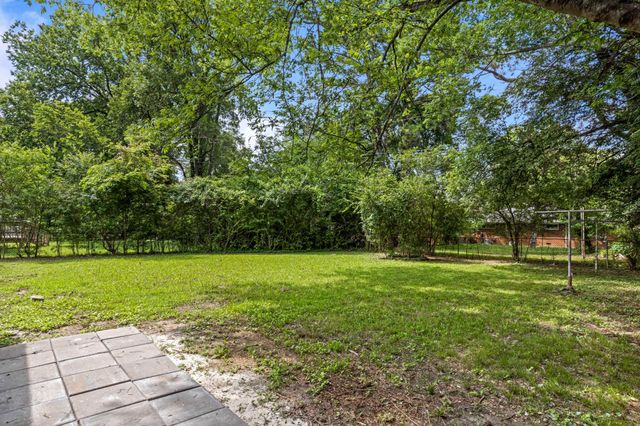 5325 Meadowbrook Lane, Chattanooga, TN 37411