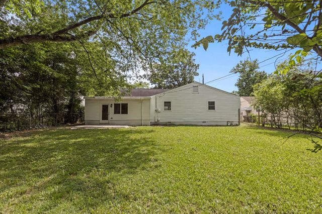 5325 Meadowbrook Lane, Chattanooga, TN 37411
