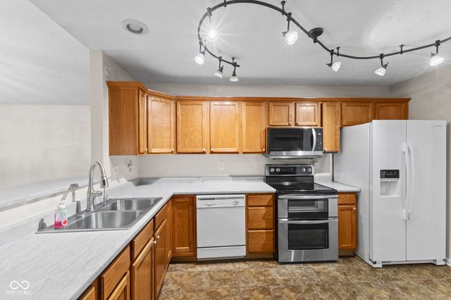 6612 Cobham Lane, Indianapolis, IN 46237