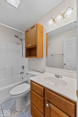 6612 Cobham Lane, Indianapolis, IN 46237