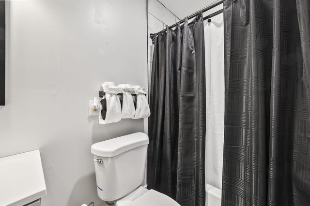 1003 Heritage Dr, Madison, TN 37115