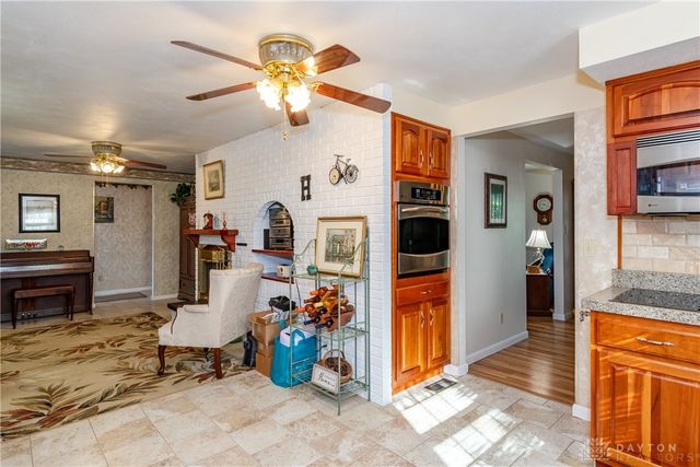 2018 Tahoe Drive, Xenia, OH 45385