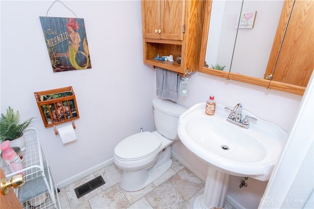 2018 Tahoe Drive, Xenia, OH 45385