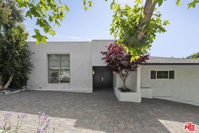 641 Walther Way, Los Angeles, CA 90049