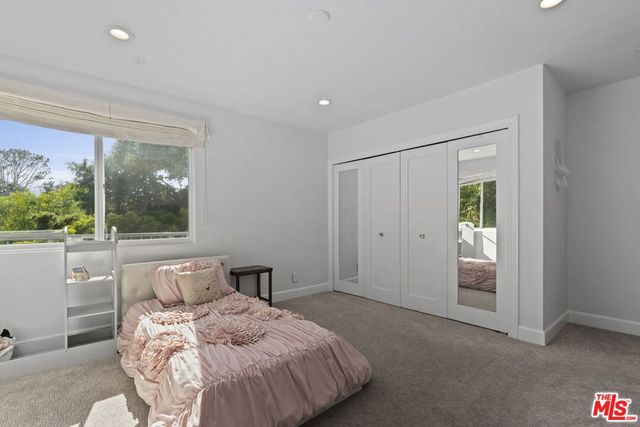 641 Walther Way, Los Angeles, CA 90049