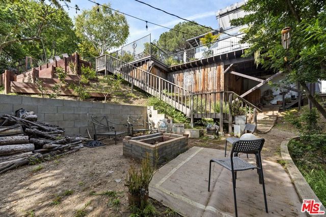 641 Walther Way, Los Angeles, CA 90049