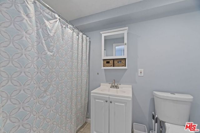 641 Walther Way, Los Angeles, CA 90049