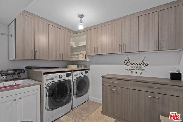 641 Walther Way, Los Angeles, CA 90049