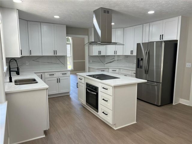 225 Rock Springs Road, Lula, GA 30554