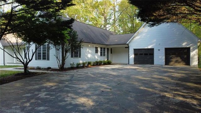 225 Rock Springs Road, Lula, GA 30554