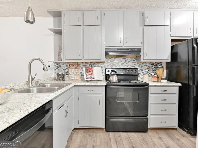123-125 Curtis Road, Lawrenceville, GA 30046