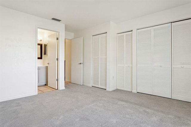 14902 PAR CLUB CIRCLE, Tampa, FL 33618