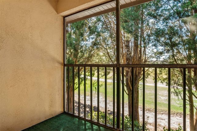 14902 PAR CLUB CIRCLE, Tampa, FL 33618