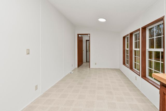 2759 E Farm Road 48, Springfield, MO 65803