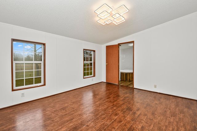 2759 E Farm Road 48, Springfield, MO 65803