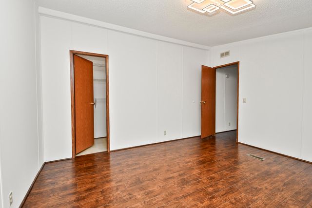 2759 E Farm Road 48, Springfield, MO 65803