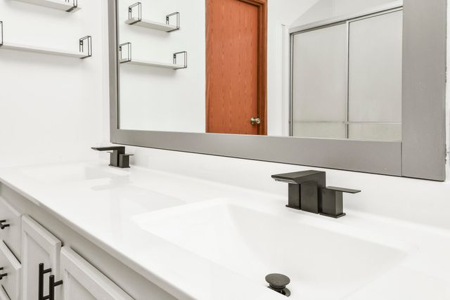 2759 E Farm Road 48, Springfield, MO 65803