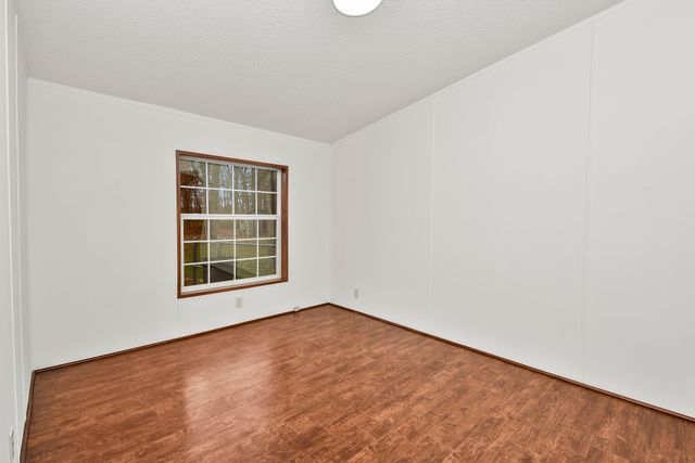 2759 E Farm Road 48, Springfield, MO 65803