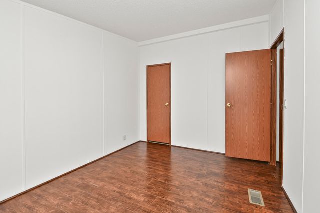 2759 E Farm Road 48, Springfield, MO 65803