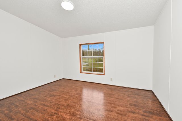 2759 E Farm Road 48, Springfield, MO 65803