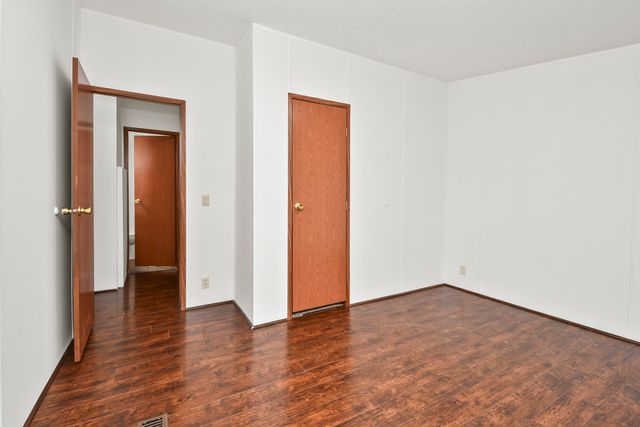 2759 E Farm Road 48, Springfield, MO 65803