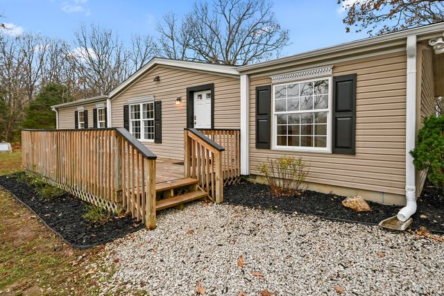 2759 E Farm Road 48, Springfield, MO 65803