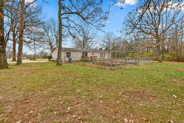 2759 E Farm Road 48, Springfield, MO 65803