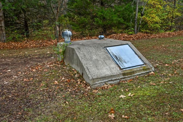 2759 E Farm Road 48, Springfield, MO 65803