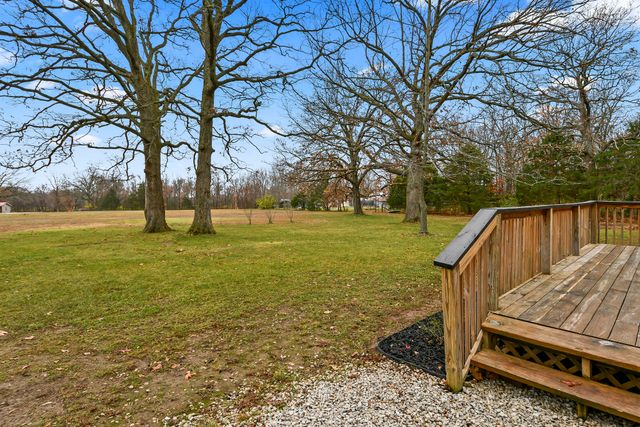 2759 E Farm Road 48, Springfield, MO 65803